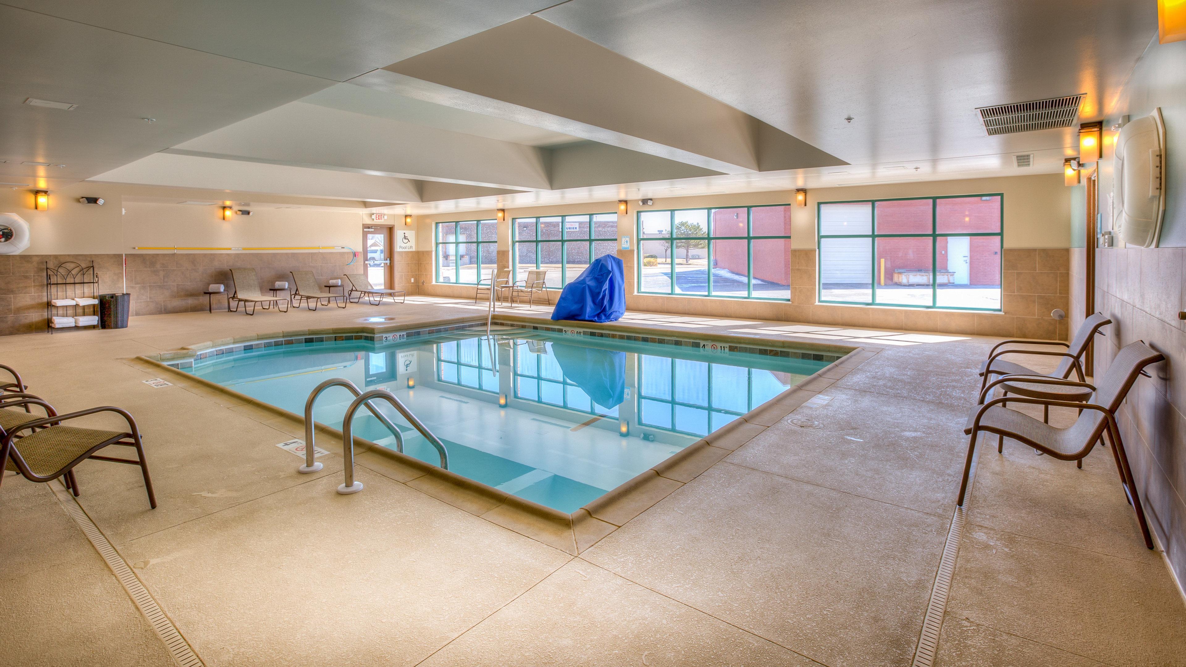 Holiday Inn Express Wichita South By Ihg Exterior foto